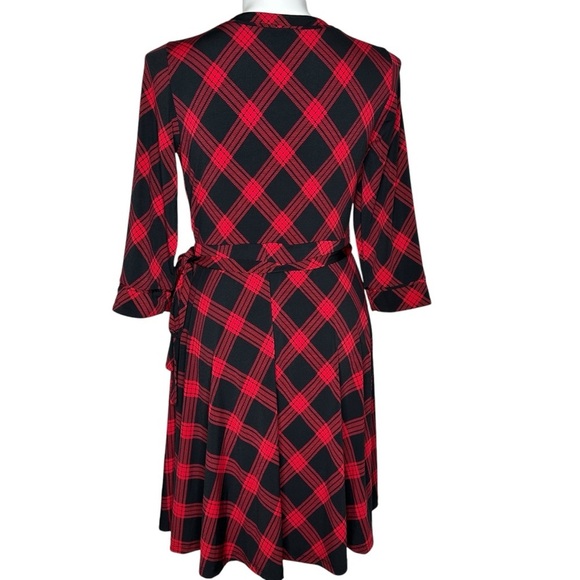 Torrid Faux Wrap Plaid Wrap Dress Red and Black 0X - Picture 2 of 6